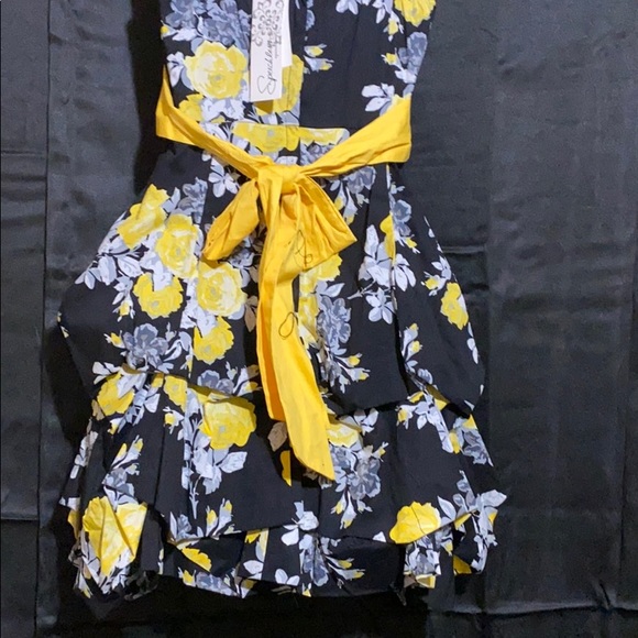 💛❤️DRESS ❤️💛 - Picture 6 of 12